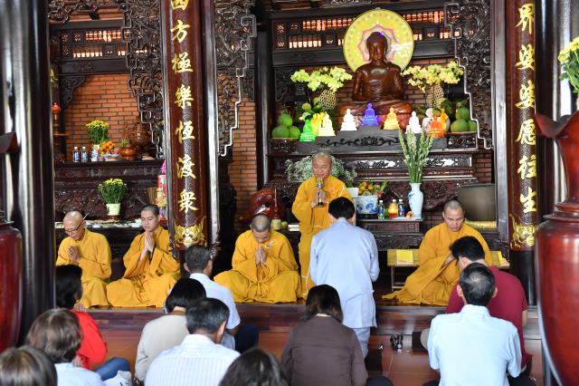 Lễ cầu an tại công ty TNHH Xuất nhập khẩu MDF Gia Phúc