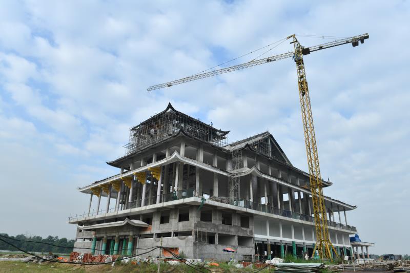 HT. Thích Trí Quảng cùng chư Tôn đức Hội đồng Điều hành khảo sát thực địa chuẩn bị xây dựng tòa Học đường 2 và Thư viện tại cơ sở II