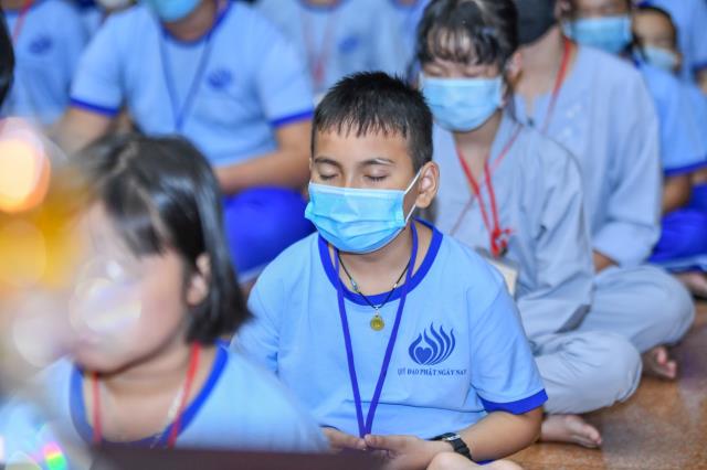 Khóa tu Búp sen từ bi: Ngày em trở lại chùa