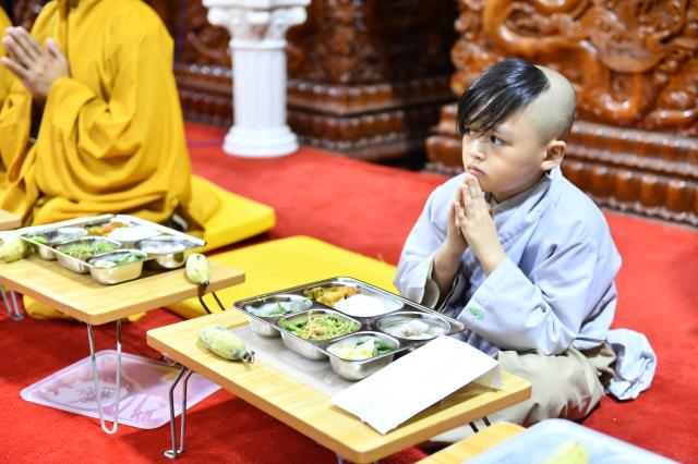 Khóa tu Ngày An Lạc: Trí tuệ làm nên sự tự tin