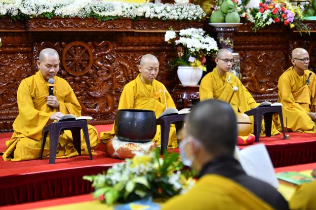 Chùm ảnh: Nhìn lại khóa tu Xuất Gia Gieo Duyên lần 8 tại chùa Giác Ngộ