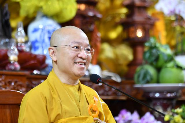 Khóa tu Ngày An Lạc: Đọc Kinh là thắp lên ngọn đuốc “trí tuệ”, giúp vượt qua đoạn đường “vô minh”