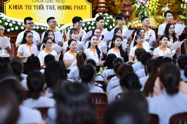 Khóa tu Tuổi trẻ: Đánh thức tiềm năng bên trong mỗi người