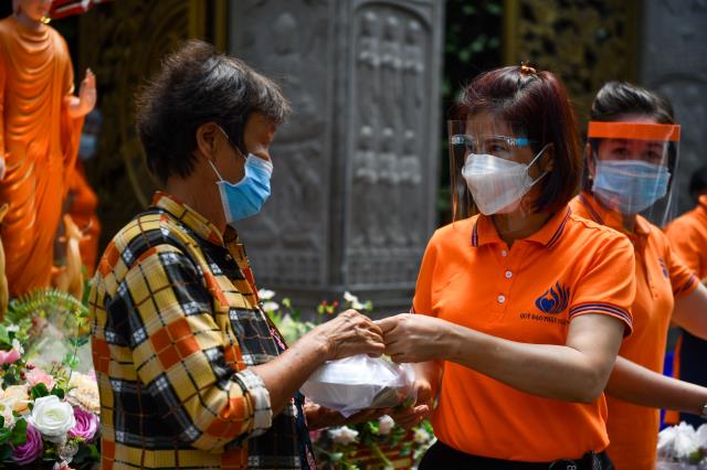Chùa Giác Ngộ: 500 suất cơm chay gắn kết tình người