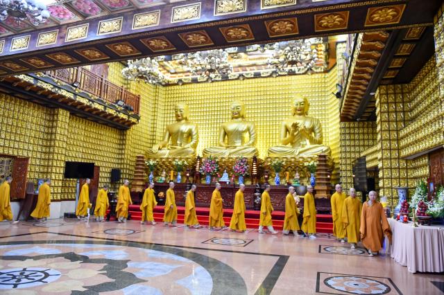 Khóa tu Ngày An Lạc online: Thờ cha kính mẹ chưa phải là chân tu