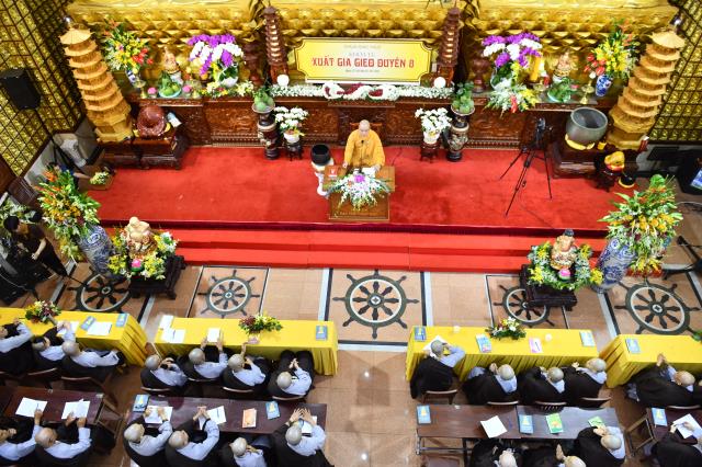 “Chuẩn bị gì cho đời sống xuất gia?” - Bài thuyết giảng của ĐĐ. Quảng Tịnh