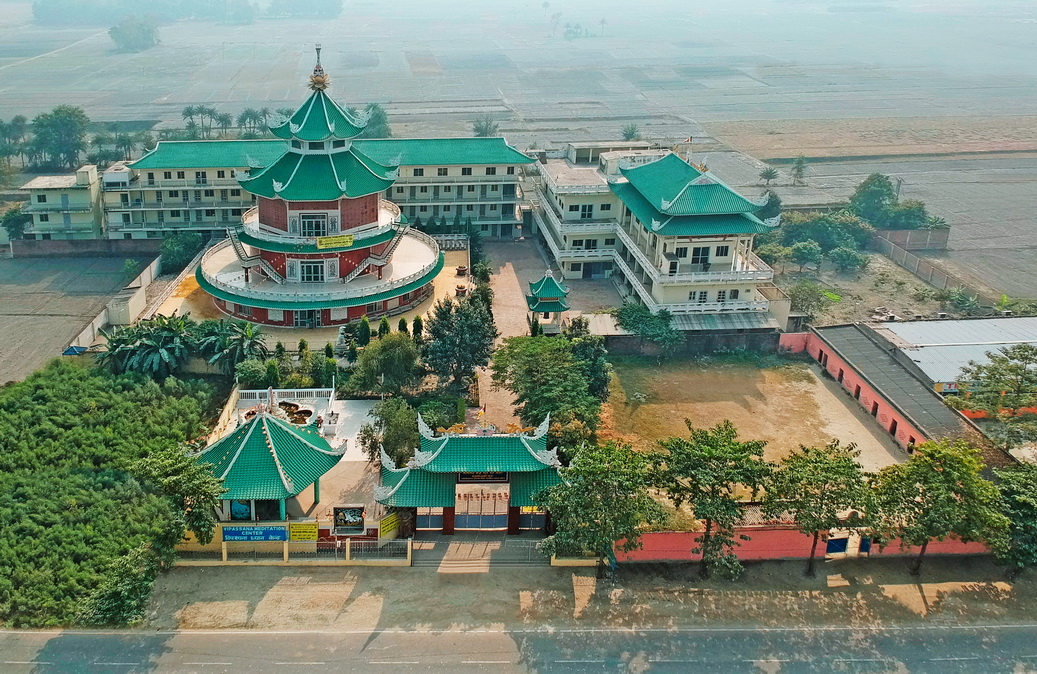 Tự Viện Ni Giới người Việt tại Hải ngoại.
