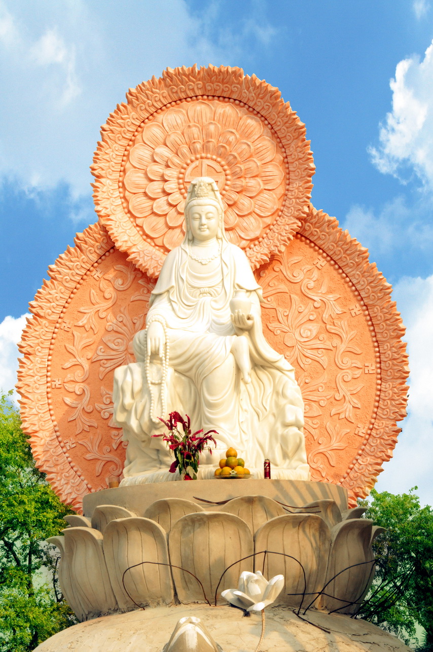 Tự Viện Ni Giới người Việt tại Hải ngoại.