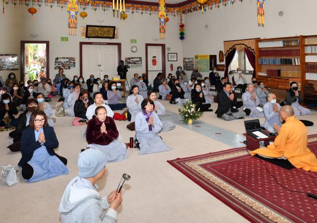 Trang nghiêm Đại lễ Phật Đản 2645 tại chùa Phổ Từ, Hayward, California, Hoa Kỳ