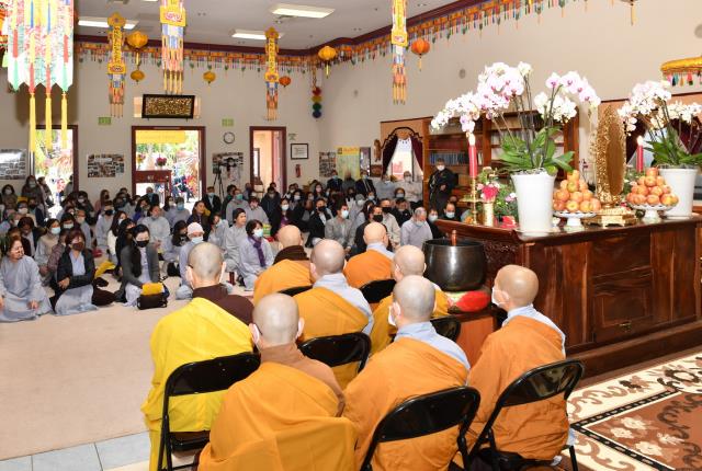 Trang nghiêm Đại lễ Phật Đản 2645 tại chùa Phổ Từ, Hayward, California, Hoa Kỳ
