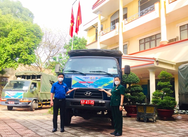 Người Việt ở Úc gieo tâm tình vào sen đá, góp yêu thương giúp gần 900 hộ dân ở vùng dịch TP HCM