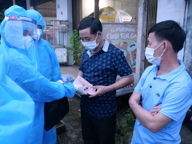 Lan tỏa bao việc thiện khi hàng chục nghìn suất ăn 0 đồng được gửi đến người dân “hành hương” tránh dịch