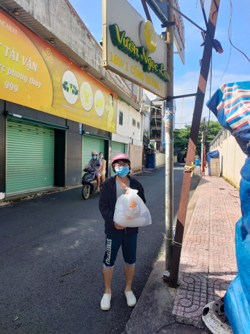 Điều bình thường lại hóa phi thường: Chùa Giác Ngộ hỗ trợ thuốc cho gần 1600 F0 đang điều trị tại nhà