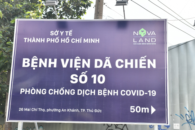 Tiếp thêm năng lượng cho Bệnh viện Dã chiến số 10, Giáo hội Thành phố đã đến thăm và tặng quà
