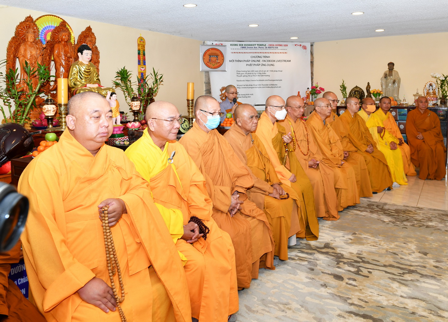 Chùa Hương Sen, thành phố Perris, Hoa Kỳ Tổ chức Lễ Vu Lan báo hiếu và Lễ Cầu nguyện xây ngôi Chánh điện, đài Dược Sư và 2 tháp Tứ Ân.
