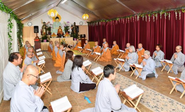 Trang Nghiêm Khóa Tu “Kiết Thu Tịnh Trụ” Năm 2021 Tại Tu Viện Huyền Không, San Jose, Hoa Kỳ
