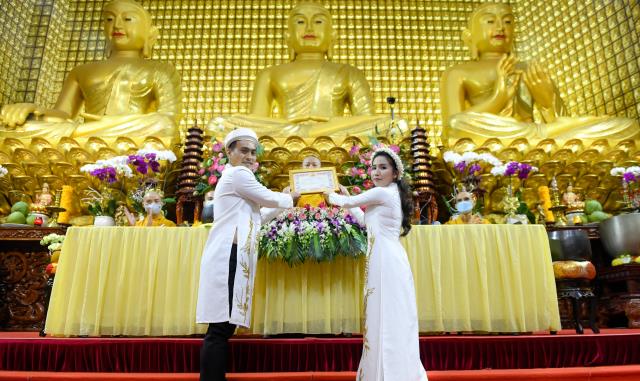 Lễ hằng thuận của chú rể Thành Nhân (PD. Chiếu Tài) và cô dâu Huyền Trang (PD. Giác Minh Nhã)
