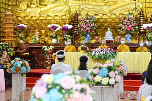 Lễ hằng thuận của chú rể Thành Nhân (PD. Chiếu Tài) và cô dâu Huyền Trang (PD. Giác Minh Nhã)