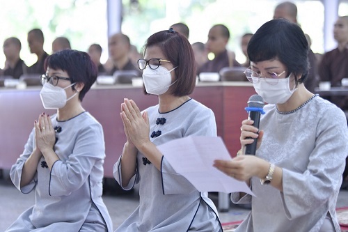 Quỹ Đạo Phật Ngày Nay Cúng Dường 1.250 Thẻ Bảo Hiểm Y Tế Đến Chư Tăng, Ni Sinh HVPGVN Tại Tp.HCM