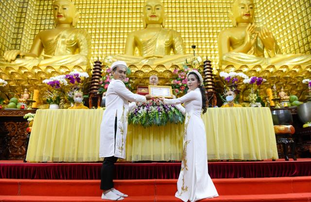 Lễ hằng thuận của chú rể Thành Nhân (PD. Chiếu Tài) và cô dâu Huyền Trang (PD. Giác Minh Nhã)