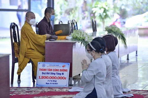 Quỹ Đạo Phật Ngày Nay Cúng Dường 1.250 Thẻ Bảo Hiểm Y Tế Đến Chư Tăng, Ni Sinh HVPGVN Tại Tp.HCM
