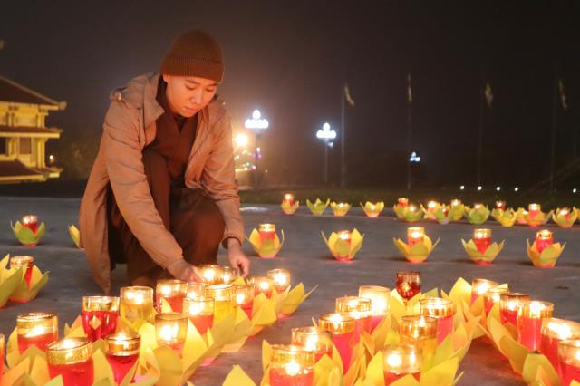 Học Viện PGVN Tại Hà Nội Tưởng Niệm Đồng Bào Tử Vong Vì Covid - 19