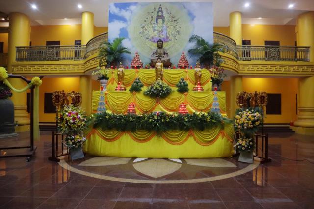 Học Viện PGVN Tại Hà Nội Tưởng Niệm Đồng Bào Tử Vong Vì Covid - 19