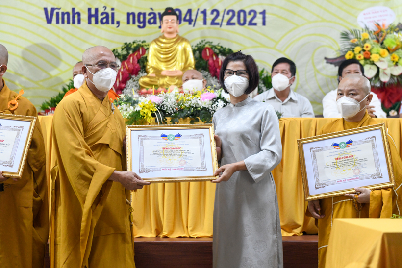 Lễ khánh thành tòa Tăng xá chùa Quan Âm Đông Hải, nơi làm khu cách ly điều trị Covid-19 của thị xã Vĩnh Châu, tỉnh Sóc Trăng