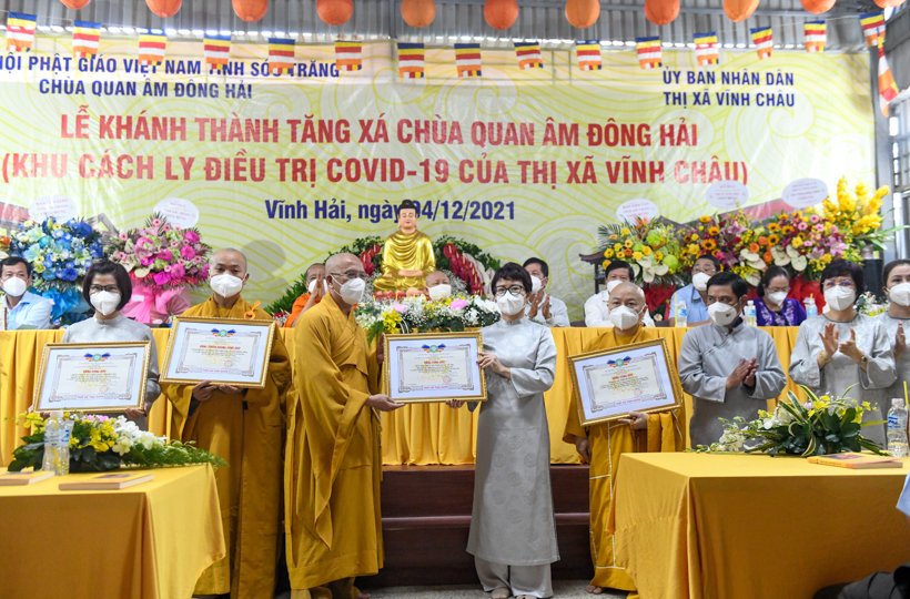 Lễ khánh thành tòa Tăng xá chùa Quan Âm Đông Hải, nơi làm khu cách ly điều trị Covid-19 của thị xã Vĩnh Châu, tỉnh Sóc Trăng