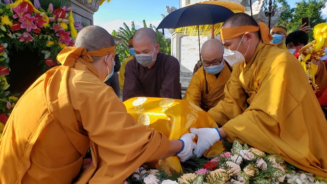 Lễ nhập bảo tháp và bách nhật Hòa thượng Thích Ngộ Tịnh