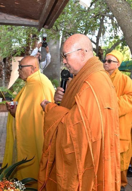 Tu Viện Thôn Yên, Gilroy (Hoa Kỳ): Tổ Chức Lễ Cầu Bình Yên Và Tiệc Chay Mừng Tu Viện 10 Năm Thành Lập
