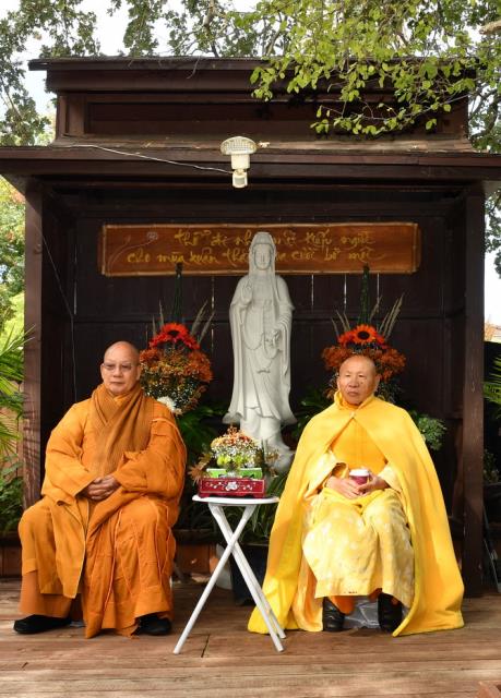 Tu Viện Thôn Yên, Gilroy (Hoa Kỳ): Tổ Chức Lễ Cầu Bình Yên Và Tiệc Chay Mừng Tu Viện 10 Năm Thành Lập