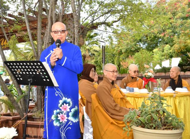 Tu Viện Thôn Yên, Gilroy (Hoa Kỳ): Tổ Chức Lễ Cầu Bình Yên Và Tiệc Chay Mừng Tu Viện 10 Năm Thành Lập