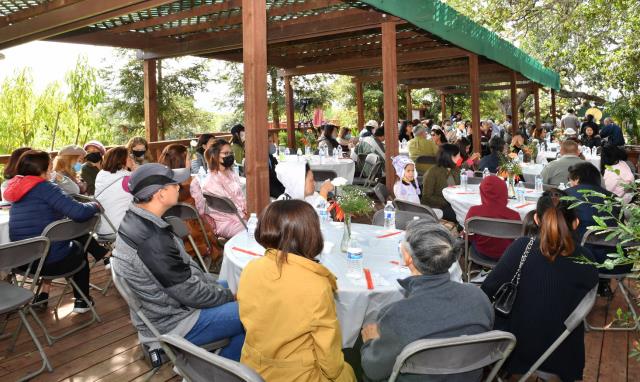 Tu Viện Thôn Yên, Gilroy (Hoa Kỳ): Tổ Chức Lễ Cầu Bình Yên Và Tiệc Chay Mừng Tu Viện 10 Năm Thành Lập