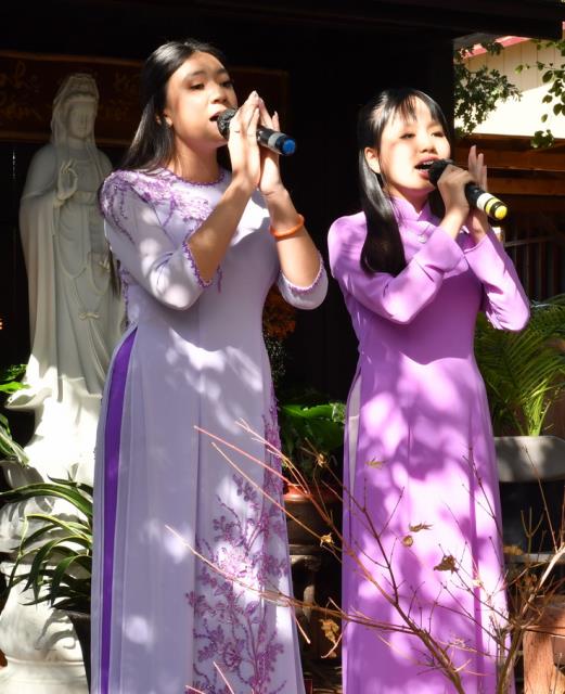 Tu Viện Thôn Yên, Gilroy (Hoa Kỳ): Tổ Chức Lễ Cầu Bình Yên Và Tiệc Chay Mừng Tu Viện 10 Năm Thành Lập