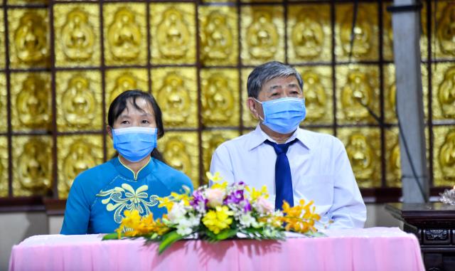 Lễ hằng thuận của chú rể Đình Lợi và cô dâu Hiếu Hòa tại điện Phật chùa Giác Ngộ