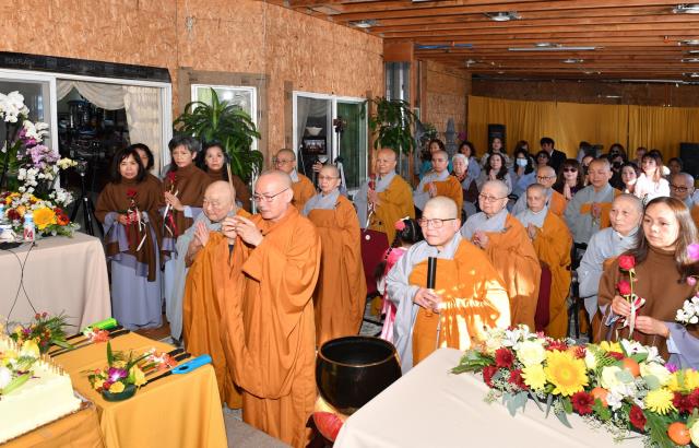 Thiền Viện Vô Ưu, California (Hoa Kỳ): Kỷ Niệm Sinh Nhật Lần Thứ 19