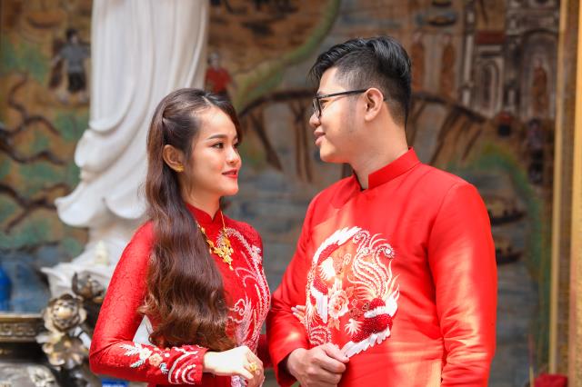 Rộn ràng đám cưới đầu năm 2022 tại chùa Giác Ngộ