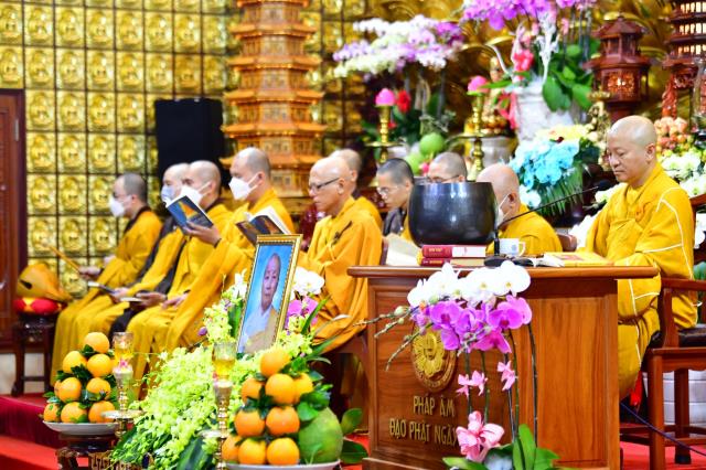 Lễ tưởng niệm thân mẫu của TT. Thích Nhật Từ