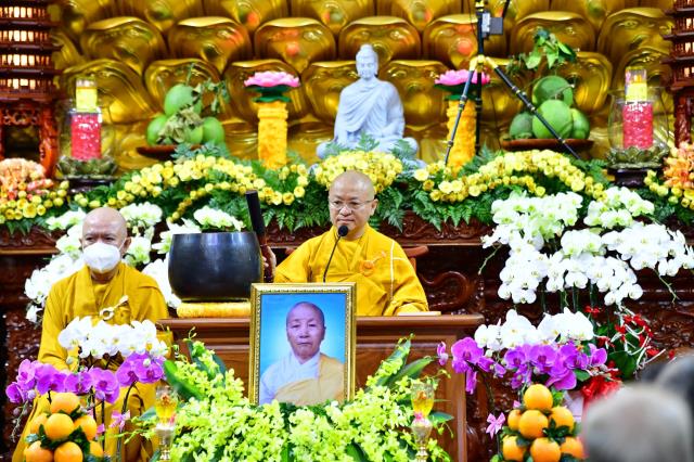 Lễ tưởng niệm thân mẫu của TT. Thích Nhật Từ