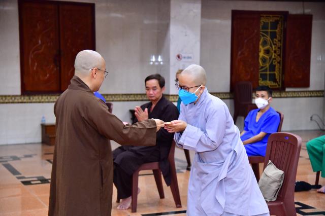 Tri ân quý tình nguyện viên Phật giáo hỗ trợ tuyến đầu chống dịch