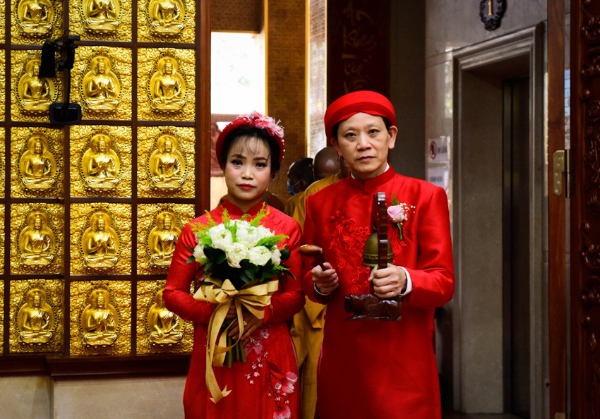 &quot;Hôn lễ dưới đài sen&quot; của chú rể Minh Trang và cô dâu Mai Ca