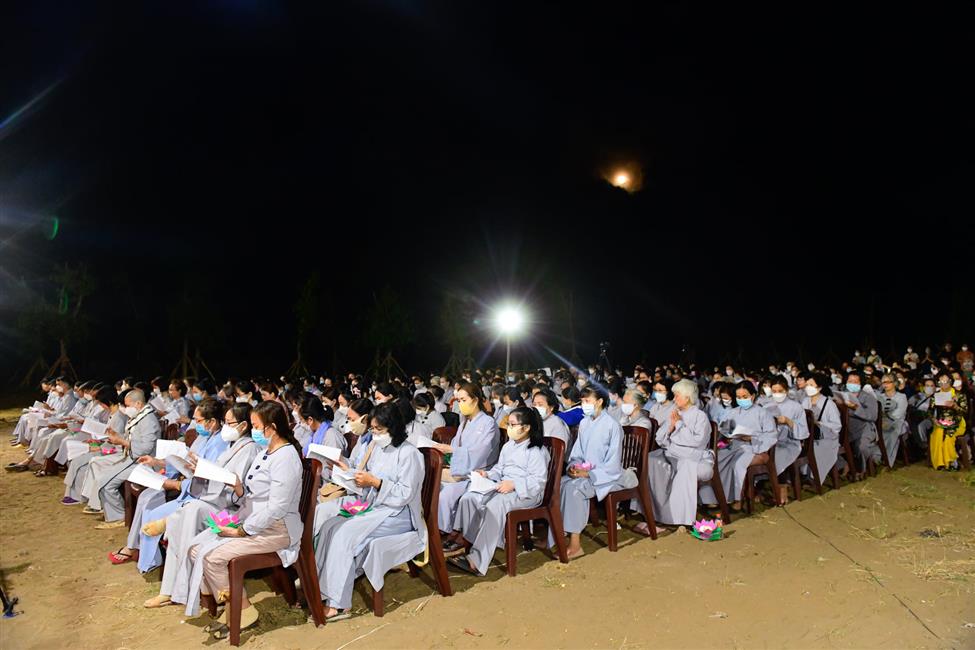 Đêm hoa đăng lễ hội Quan Âm Đông Hải: Đề cao lòng từ bi