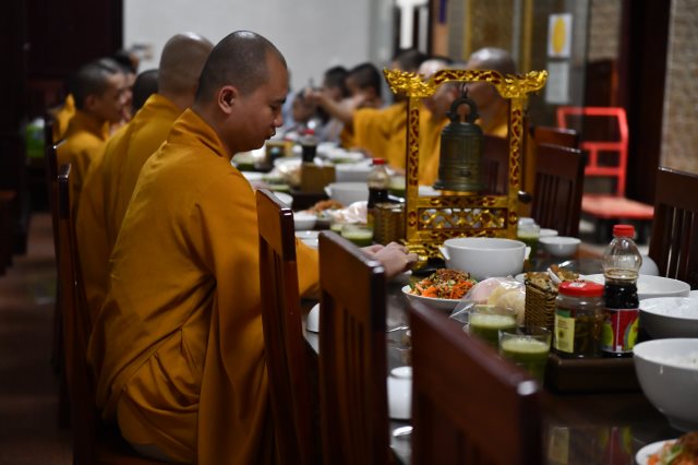 Tổng Kết Chương Trình Cúng Dường Trai Phạn Và Hộ Trì Cho Khóa Tu (GN8)