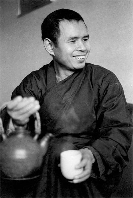 Đường Xưa Mây Trắng Bạt Ngàn