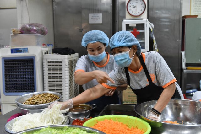 Tổng Kết Chương Trình Cúng Dường Trai Phạn Và Hộ Trì Cho Khóa Tu (GN8)