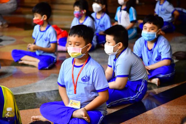 “Búp sen” trở lại chùa sinh hoạt