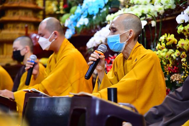 “Búp sen” trở lại chùa sinh hoạt