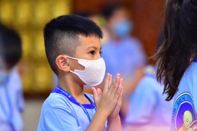 “Búp sen” trở lại chùa sinh hoạt