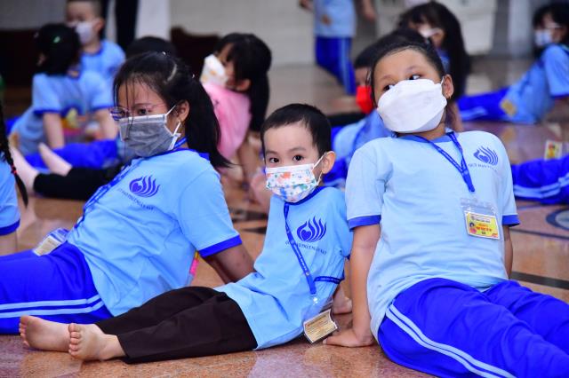 “Búp sen” trở lại chùa sinh hoạt